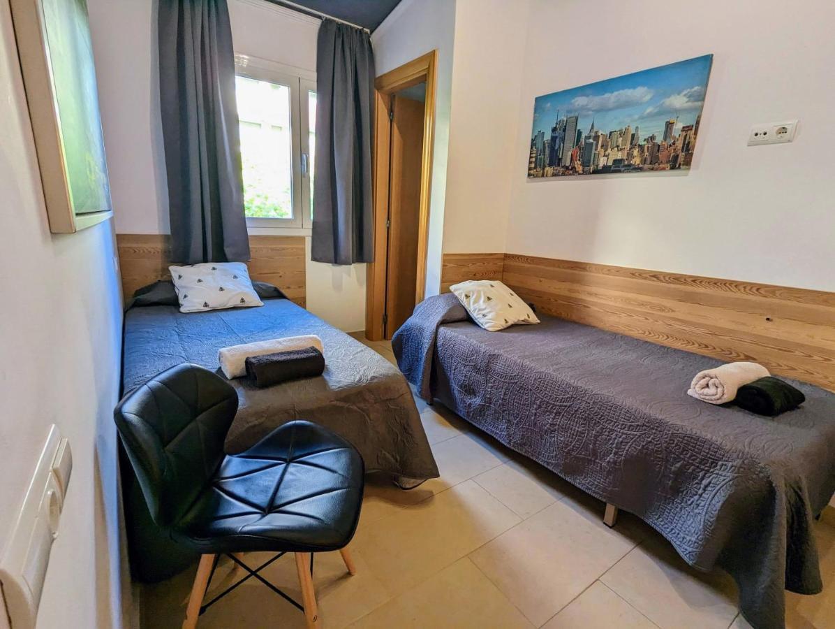 Dalt Vila Салоу Екстериор снимка